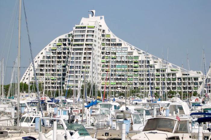 La Grande Motte - Immobilier - CENTURY 21 Rouvière Immobilier - Immeuble 
