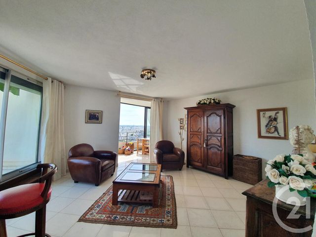 Appartement F4 à louer - 4 pièces - 80.0 m2 - LA GRANDE MOTTE - 34 - LANGUEDOC-ROUSSILLON - Century 21 Rouvière Immobilier Appartement F4 à louer - 4 pièces - 80.0 m2 - LA GRANDE MOTTE - 34 - LANGUEDOC-ROUSSILLON - Century 21 Rouvière Immobilier