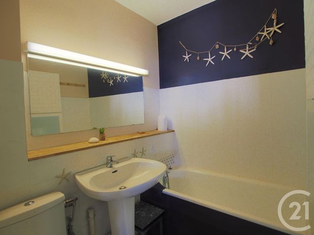 Afficher la photo en grand Studio à vendre - 1 pièce - 24.0 m2 - LA GRANDE MOTTE - 34 - LANGUEDOC-ROUSSILLON - Century 21 Rouvière Immobilier