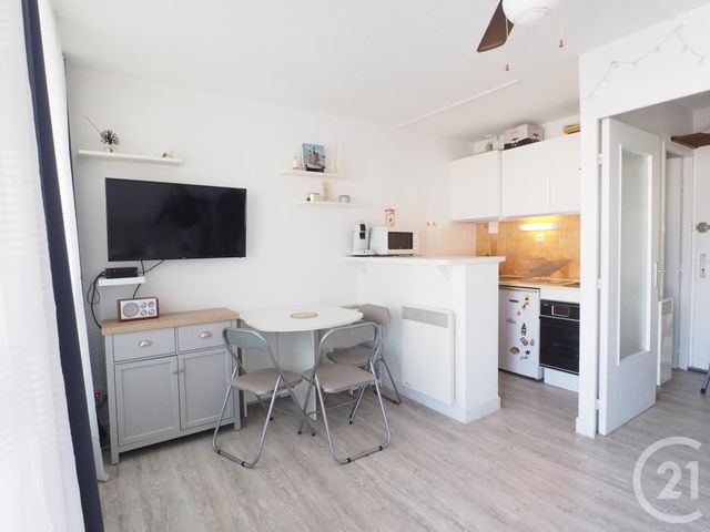 Studio à louer - 1 pièce - 19.0 m2 - LA GRANDE MOTTE - 34 - LANGUEDOC-ROUSSILLON - Century 21 Rouvière Immobilier
