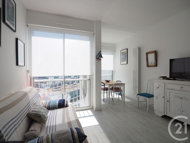 Afficher la photo en grand Appartement à louer - 2 pièces - 33.0 m2 - LA GRANDE MOTTE - 34 - LANGUEDOC-ROUSSILLON - Century 21 Rouvière Immobilier