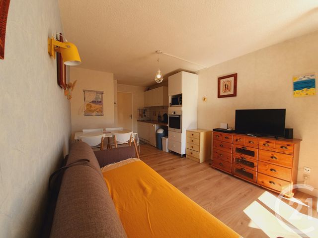 Afficher la photo en grand Studio Cabine à louer - 1 pièce - 27.0 m2 - LA GRANDE MOTTE - 34 - LANGUEDOC-ROUSSILLON - Century 21 Rouvière Immobilier