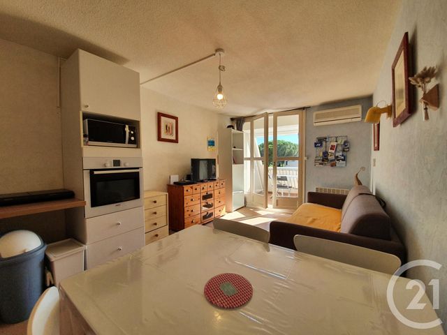 Afficher la photo en grand Studio Cabine à louer - 1 pièce - 27.0 m2 - LA GRANDE MOTTE - 34 - LANGUEDOC-ROUSSILLON - Century 21 Rouvière Immobilier