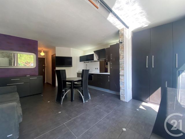 Studio Cabine à vendre - 1 pièce - 35.0 m2 - LA GRANDE MOTTE - 34 - LANGUEDOC-ROUSSILLON - Century 21 Rouvière Immobilier Studio Cabine à vendre - 1 pièce - 35.0 m2 - LA GRANDE MOTTE - 34 - LANGUEDOC-ROUSSILLON - Century 21 Rouvière Immobilier