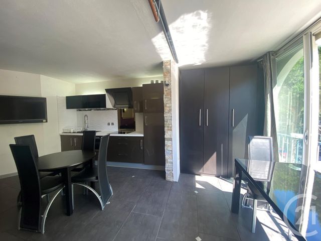 Studio Cabine à vendre - 1 pièce - 35.0 m2 - LA GRANDE MOTTE - 34 - LANGUEDOC-ROUSSILLON - Century 21 Rouvière Immobilier Studio Cabine à vendre - 1 pièce - 35.0 m2 - LA GRANDE MOTTE - 34 - LANGUEDOC-ROUSSILLON - Century 21 Rouvière Immobilier