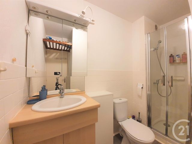 Studio à louer - 1 pièce - 20.0 m2 - LA GRANDE MOTTE - 34 - LANGUEDOC-ROUSSILLON - Century 21 Rouvière Immobilier Studio à louer - 1 pièce - 20.0 m2 - LA GRANDE MOTTE - 34 - LANGUEDOC-ROUSSILLON - Century 21 Rouvière Immobilier