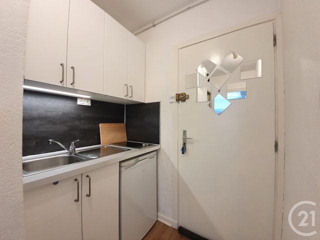 Studio à louer - 1 pièce - 20.0 m2 - LA GRANDE MOTTE - 34 - LANGUEDOC-ROUSSILLON - Century 21 Rouvière Immobilier Studio à louer - 1 pièce - 20.0 m2 - LA GRANDE MOTTE - 34 - LANGUEDOC-ROUSSILLON - Century 21 Rouvière Immobilier