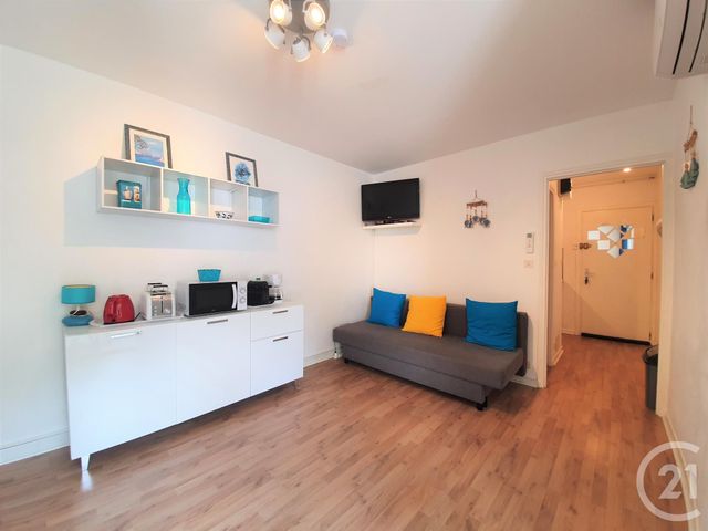 Studio à louer - 1 pièce - 20.0 m2 - LA GRANDE MOTTE - 34 - LANGUEDOC-ROUSSILLON - Century 21 Rouvière Immobilier Studio à louer - 1 pièce - 20.0 m2 - LA GRANDE MOTTE - 34 - LANGUEDOC-ROUSSILLON - Century 21 Rouvière Immobilier