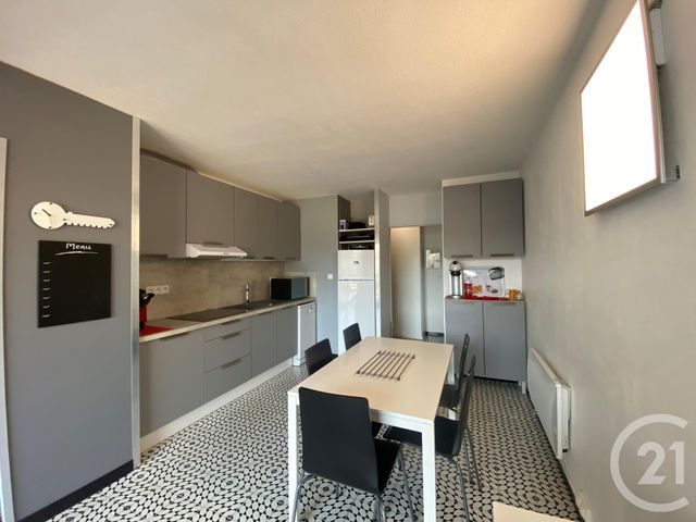 Studio Cabine à vendre - 1 pièce - 32.0 m2 - LA GRANDE MOTTE - 34 - LANGUEDOC-ROUSSILLON - Century 21 Rouvière Immobilier Studio Cabine à vendre - 1 pièce - 32.0 m2 - LA GRANDE MOTTE - 34 - LANGUEDOC-ROUSSILLON - Century 21 Rouvière Immobilier