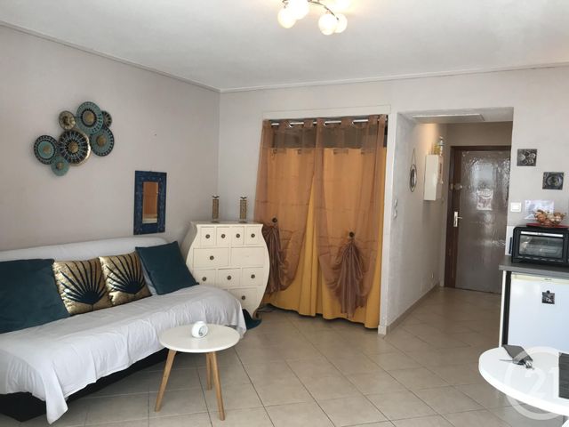 Studio Cabine à vendre - 1 pièce - 30.0 m2 - LA GRANDE MOTTE - 34 - LANGUEDOC-ROUSSILLON - Century 21 Rouvière Immobilier Studio Cabine à vendre - 1 pièce - 30.0 m2 - LA GRANDE MOTTE - 34 - LANGUEDOC-ROUSSILLON - Century 21 Rouvière Immobilier