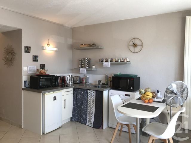 Studio Cabine à vendre - 1 pièce - 30.0 m2 - LA GRANDE MOTTE - 34 - LANGUEDOC-ROUSSILLON - Century 21 Rouvière Immobilier Studio Cabine à vendre - 1 pièce - 30.0 m2 - LA GRANDE MOTTE - 34 - LANGUEDOC-ROUSSILLON - Century 21 Rouvière Immobilier