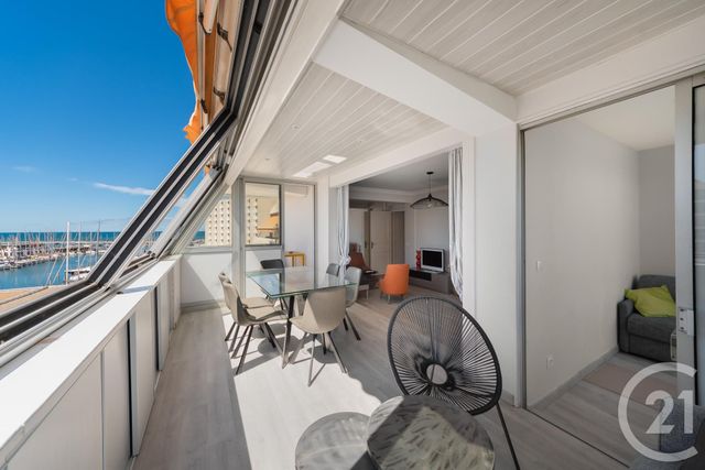 Afficher la photo en grand Appartement T2 à vendre - 2 pièces - 37.0 m2 - LA GRANDE MOTTE - 34 - LANGUEDOC-ROUSSILLON - Century 21 Rouvière Immobilier