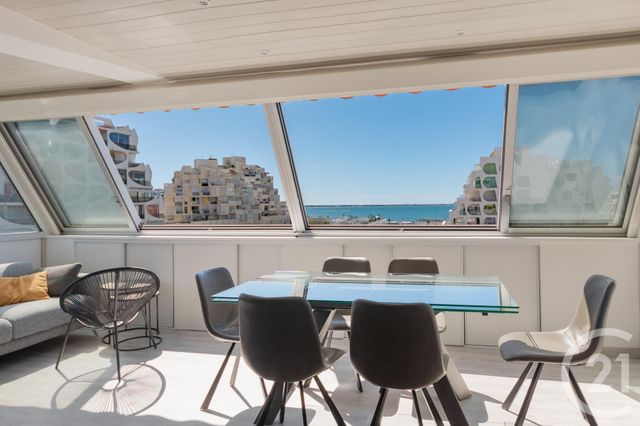 Afficher la photo en grand Appartement T2 à vendre - 2 pièces - 37.0 m2 - LA GRANDE MOTTE - 34 - LANGUEDOC-ROUSSILLON - Century 21 Rouvière Immobilier