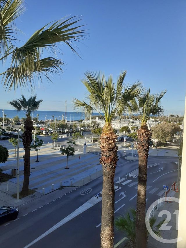 Studio à louer - 1 pièce - 32.0 m2 - LA GRANDE MOTTE - 34 - LANGUEDOC-ROUSSILLON - Century 21 Rouvière Immobilier