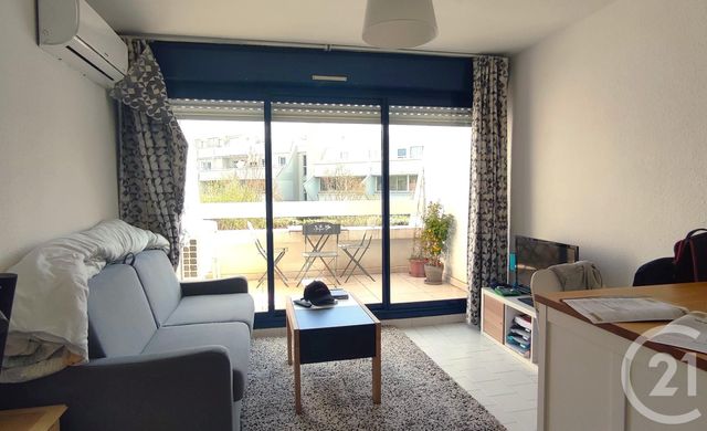 Studio Cabine à louer - 1 pièce - 21.8 m2 - LA GRANDE MOTTE - 34 - LANGUEDOC-ROUSSILLON - Century 21 Rouvière Immobilier