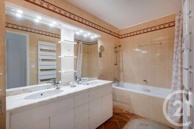 Afficher la photo en grand maison à vendre - 5 pièces - 117.86 m2 - LA GRANDE MOTTE - 34 - LANGUEDOC-ROUSSILLON - Century 21 Rouvière Immobilier
