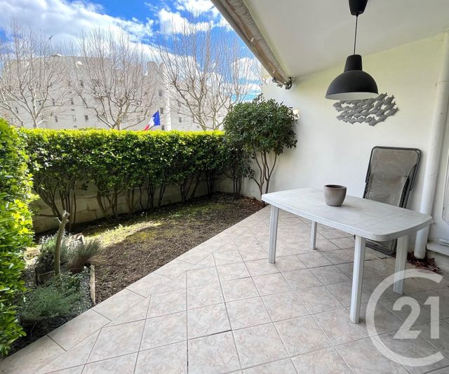 Appartement Studio Cabine à louer - 1 pièce - 25.55 m2 - LA GRANDE MOTTE - 34 - LANGUEDOC-ROUSSILLON - Century 21 Rouvière Immobilier