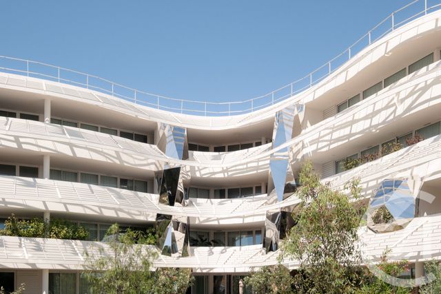 Appartement T4 à vendre - 4 pièces - 100.25 m2 - LA GRANDE MOTTE - 34 - LANGUEDOC-ROUSSILLON - Century 21 Rouvière Immobilier