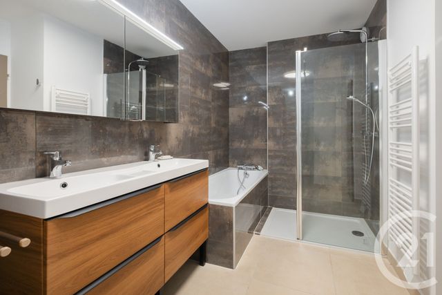 Appartement T4 à vendre - 4 pièces - 100.25 m2 - LA GRANDE MOTTE - 34 - LANGUEDOC-ROUSSILLON - Century 21 Rouvière Immobilier