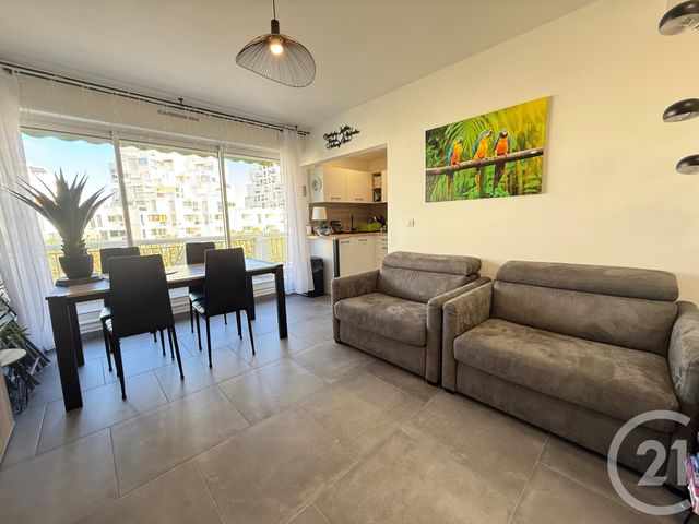 Appartement F2 à vendre - 2 pièces - 37.0 m2 - LA GRANDE MOTTE - 34 - LANGUEDOC-ROUSSILLON - Century 21 Rouvière Immobilier
