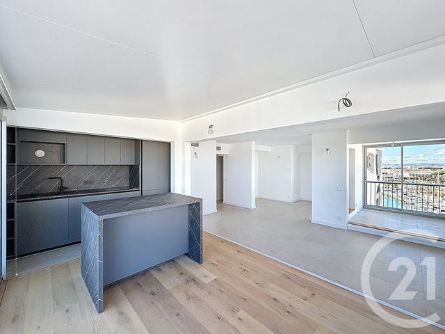 Appartement F3 à vendre - 3 pièces - 84.0 m2 - LA GRANDE MOTTE - 34 - LANGUEDOC-ROUSSILLON - Century 21 Rouvière Immobilier