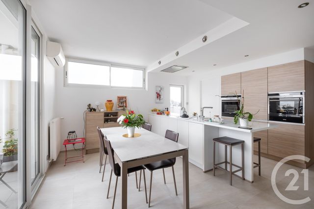 Appartement T4 à vendre - 4 pièces - 113.0 m2 - LA GRANDE MOTTE - 34 - LANGUEDOC-ROUSSILLON - Century 21 Rouvière Immobilier