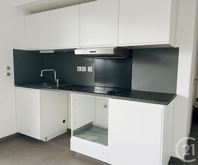 Appartement F3 à louer - 3 pièces - 66.7 m2 - CASTELNAU LE LEZ - 34 - LANGUEDOC-ROUSSILLON - Century 21 Rouvière Immobilier