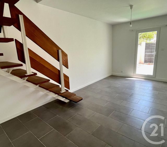 maison à louer - 5 pièces - 100.89 m2 - LA GRANDE MOTTE - 34 - LANGUEDOC-ROUSSILLON - Century 21 Rouvière Immobilier