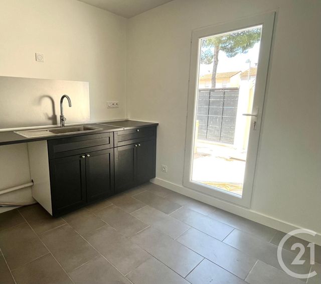 maison à louer - 5 pièces - 100.89 m2 - LA GRANDE MOTTE - 34 - LANGUEDOC-ROUSSILLON - Century 21 Rouvière Immobilier