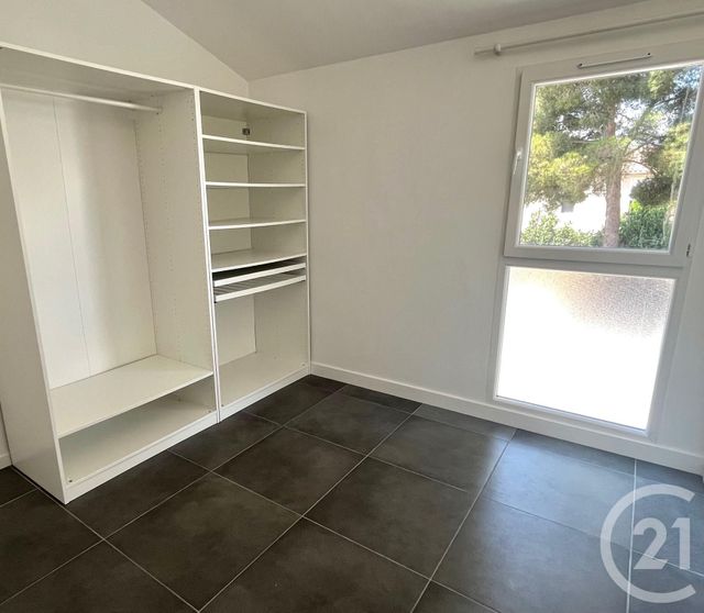 maison à louer - 5 pièces - 100.89 m2 - LA GRANDE MOTTE - 34 - LANGUEDOC-ROUSSILLON - Century 21 Rouvière Immobilier