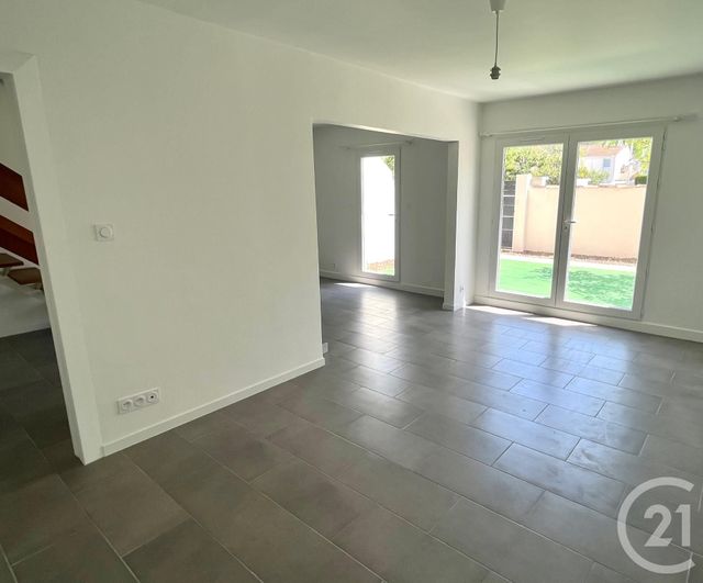 maison à louer - 5 pièces - 100.89 m2 - LA GRANDE MOTTE - 34 - LANGUEDOC-ROUSSILLON - Century 21 Rouvière Immobilier