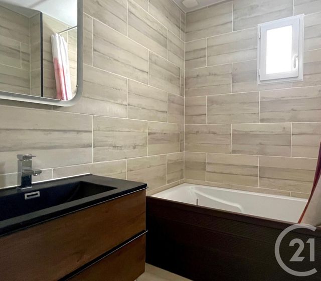 maison à louer - 5 pièces - 100.89 m2 - LA GRANDE MOTTE - 34 - LANGUEDOC-ROUSSILLON - Century 21 Rouvière Immobilier