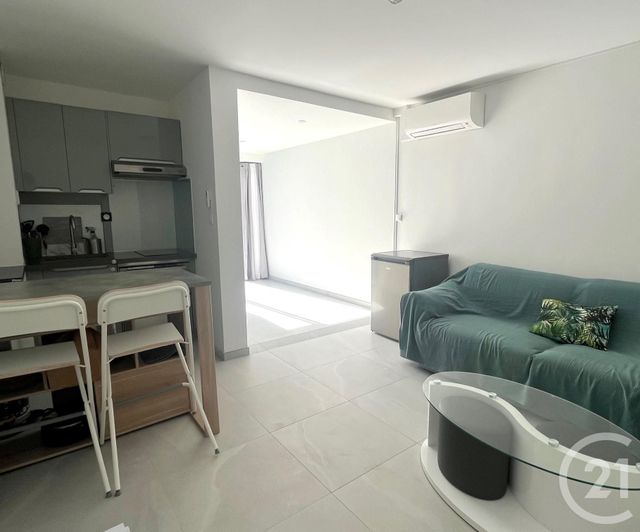 Appartement Studio Cabine à louer - 1 pièce - 21.92 m2 - LA GRANDE MOTTE - 34 - LANGUEDOC-ROUSSILLON - Century 21 Rouvière Immobilier