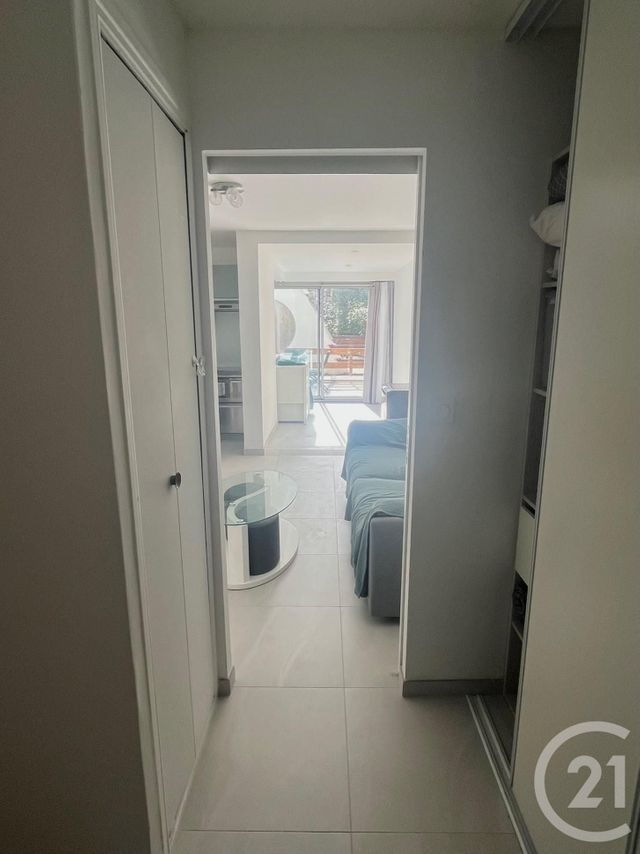 Appartement Studio Cabine à louer - 1 pièce - 21.92 m2 - LA GRANDE MOTTE - 34 - LANGUEDOC-ROUSSILLON - Century 21 Rouvière Immobilier
