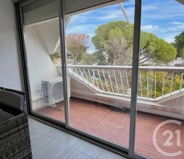 Appartement Studio Cabine à louer - 1 pièce - 23.3 m2 - LA GRANDE MOTTE - 34 - LANGUEDOC-ROUSSILLON - Century 21 Rouvière Immobilier