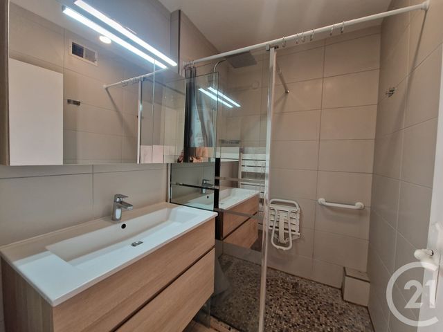 Appartement T3 à vendre - 3 pièces - 68.0 m2 - LA GRANDE MOTTE - 34 - LANGUEDOC-ROUSSILLON - Century 21 Rouvière Immobilier