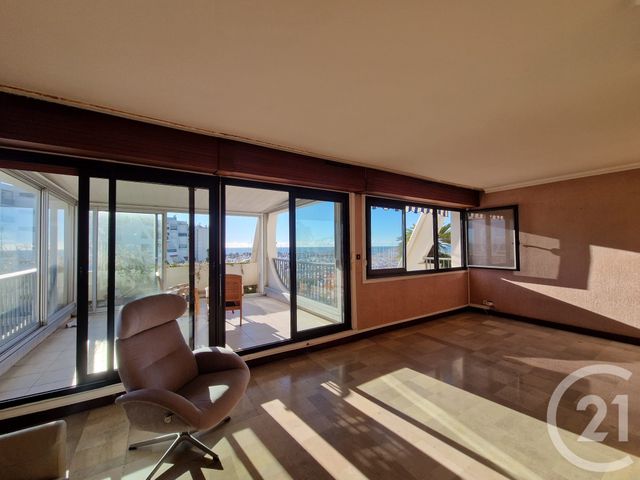 Appartement T3 à vendre - 3 pièces - 68.0 m2 - LA GRANDE MOTTE - 34 - LANGUEDOC-ROUSSILLON - Century 21 Rouvière Immobilier