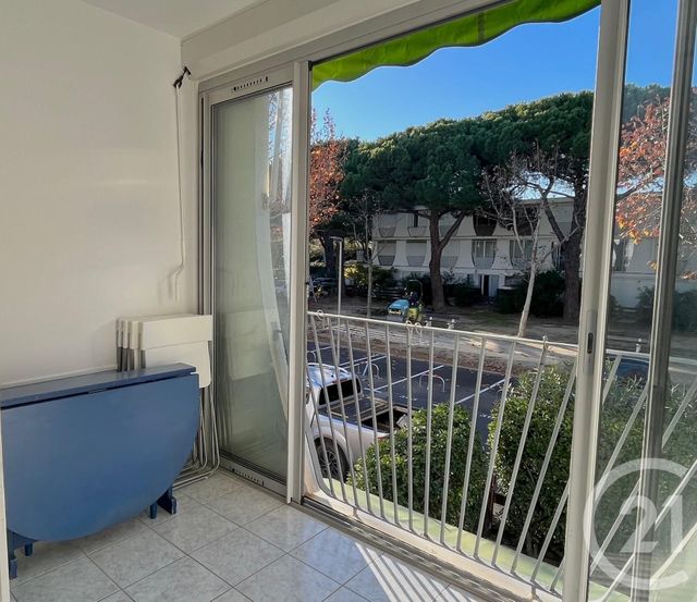 Appartement F1 à louer - 1 pièce - 21.74 m2 - LA GRANDE MOTTE - 34 - LANGUEDOC-ROUSSILLON - Century 21 Rouvière Immobilier