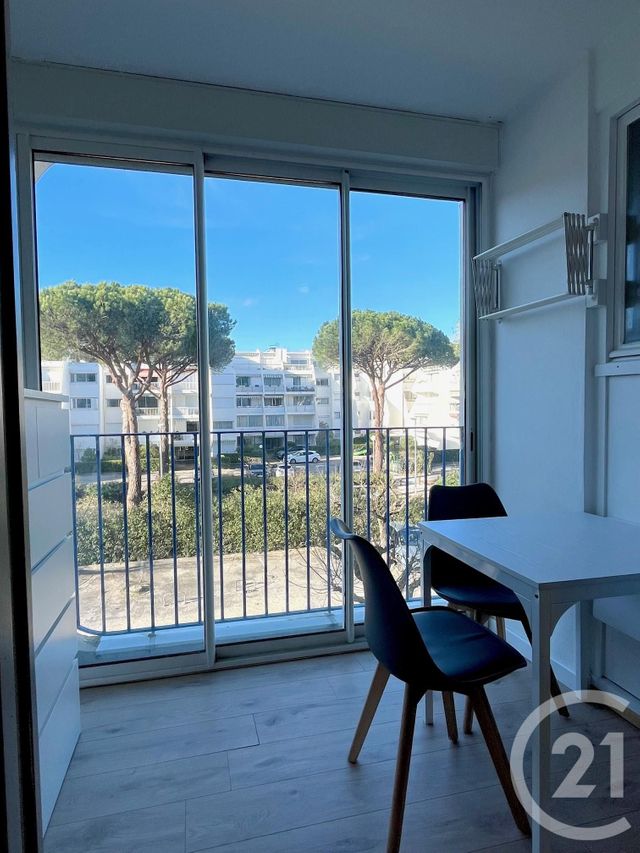 Appartement F1 à louer - 1 pièce - 21.59 m2 - LA GRANDE MOTTE - 34 - LANGUEDOC-ROUSSILLON - Century 21 Rouvière Immobilier
