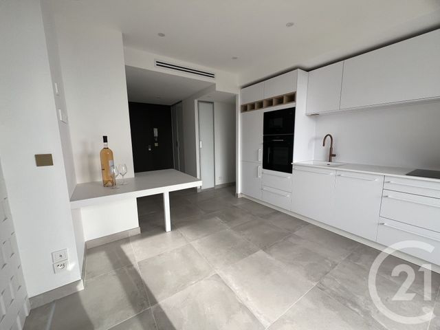 Appartement T2 à vendre - 2 pièces - 32.5 m2 - LA GRANDE MOTTE - 34 - LANGUEDOC-ROUSSILLON - Century 21 Rouvière Immobilier