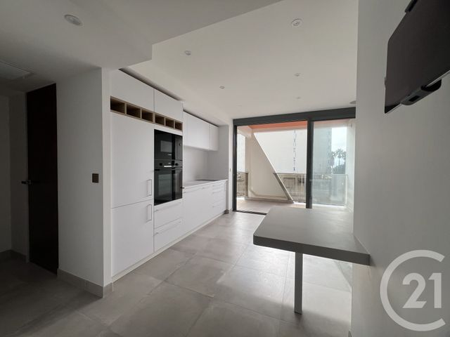 Appartement T2 à vendre - 2 pièces - 32.5 m2 - LA GRANDE MOTTE - 34 - LANGUEDOC-ROUSSILLON - Century 21 Rouvière Immobilier