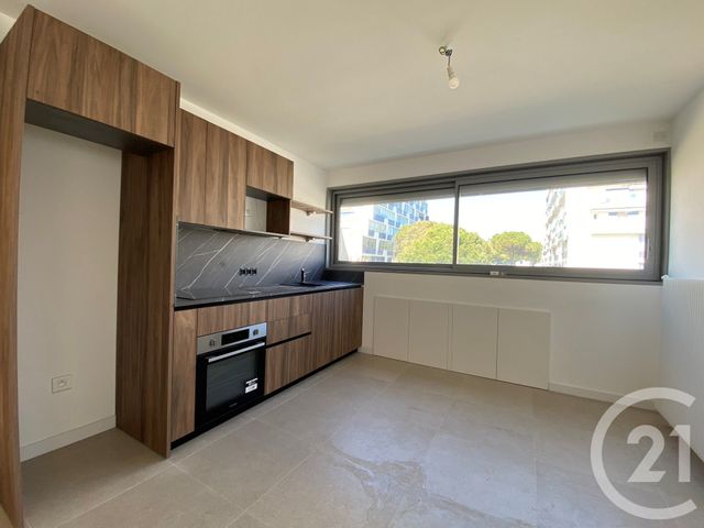 Appartement à vendre - 2 pièces - 52.74 m2 - LA GRANDE MOTTE - 34 - LANGUEDOC-ROUSSILLON - Century 21 Rouvière Immobilier