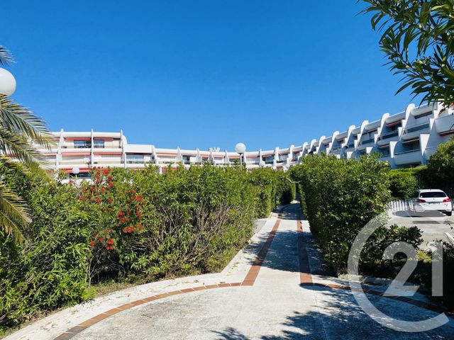 Appartement Studio Cabine à louer - 1 pièce - 20.09 m2 - LA GRANDE MOTTE - 34 - LANGUEDOC-ROUSSILLON - Century 21 Rouvière Immobilier