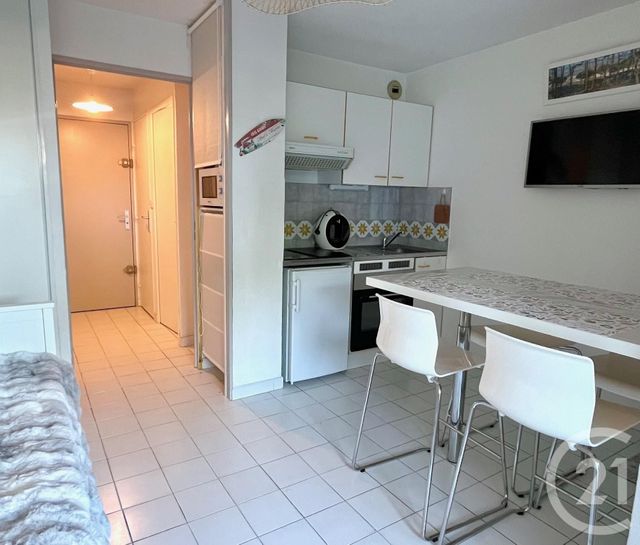 Appartement F1 à louer - 1 pièce - 22.4 m2 - LA GRANDE MOTTE - 34 - LANGUEDOC-ROUSSILLON - Century 21 Rouvière Immobilier