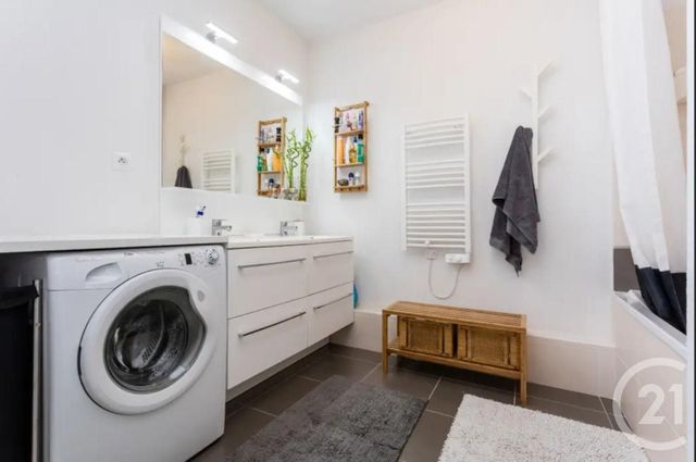 Appartement F3 à louer - 3 pièces - 81.11 m2 - MONTPELLIER - 34 - LANGUEDOC-ROUSSILLON - Century 21 Rouvière Immobilier