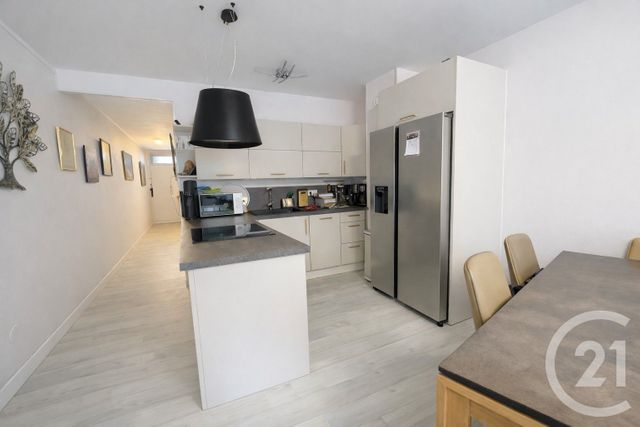 Appartement à vendre - 2 pièces - 52.26 m2 - LA GRANDE MOTTE - 34 - LANGUEDOC-ROUSSILLON - Century 21 Rouvière Immobilier