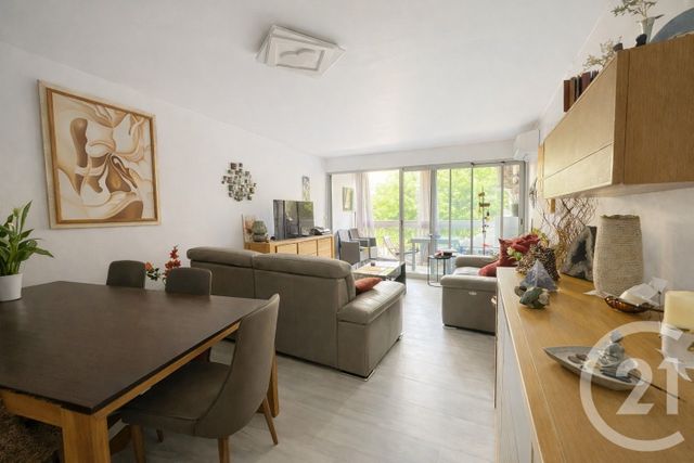 Appartement à vendre - 2 pièces - 52.26 m2 - LA GRANDE MOTTE - 34 - LANGUEDOC-ROUSSILLON - Century 21 Rouvière Immobilier