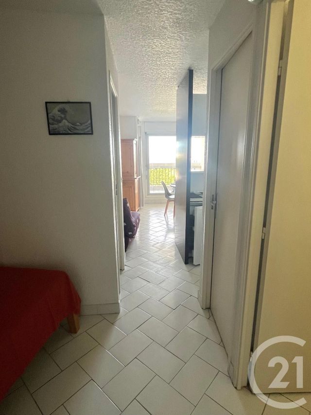 Appartement Studio Cabine à louer - 1 pièce - 31.71 m2 - LA GRANDE MOTTE - 34 - LANGUEDOC-ROUSSILLON - Century 21 Rouvière Immobilier
