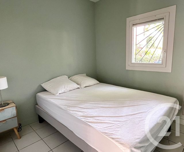 Appartement F2 à louer - 2 pièces - 32.9 m2 - LA GRANDE MOTTE - 34 - LANGUEDOC-ROUSSILLON - Century 21 Rouvière Immobilier