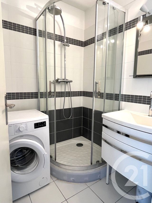 Appartement F2 à louer - 2 pièces - 32.9 m2 - LA GRANDE MOTTE - 34 - LANGUEDOC-ROUSSILLON - Century 21 Rouvière Immobilier